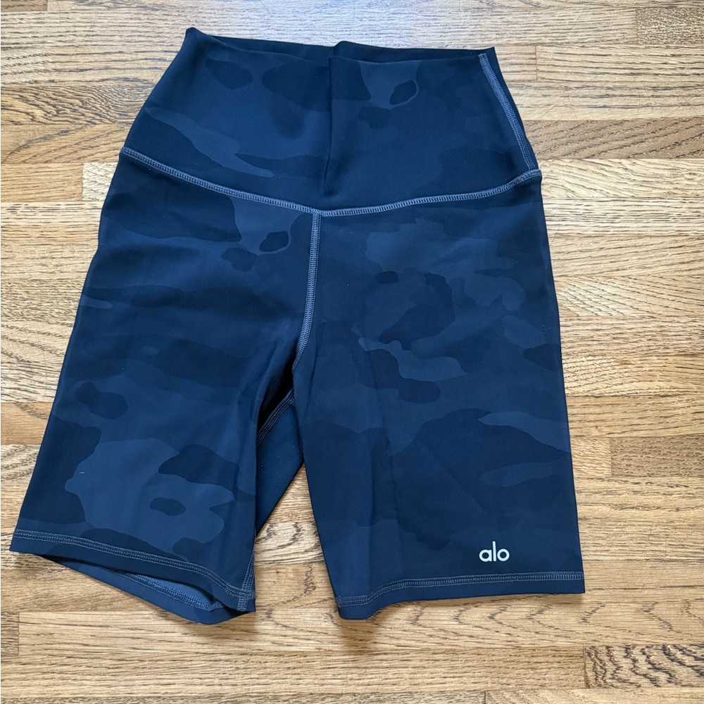 Alo biker shorts